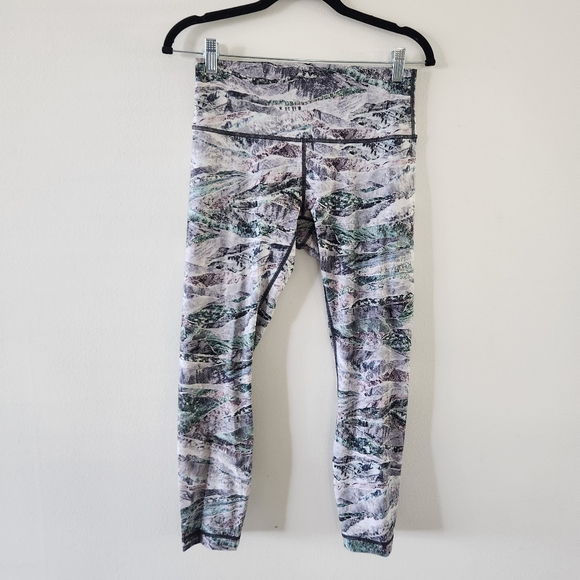 Lululemon Wunder Under High-Rise Tight 25" *Full-On LuxtremeSpringscape Multi - Picture 4 of 10